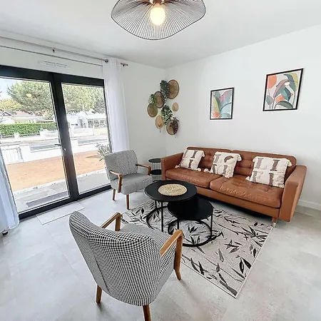 Maison Jullouville, 3 Pieces, 4 Personnes - Fr-1-361-542