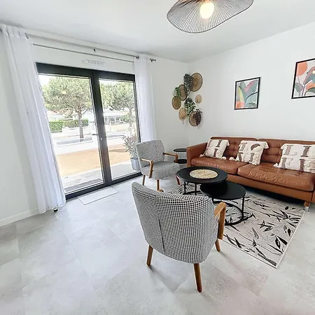 Maison Jullouville, 3 Pieces, 4 Personnes - Fr-1-361-542 펜션