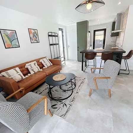 펜션 Maison Jullouville, 3 Pieces, 4 Personnes - Fr-1-361-542